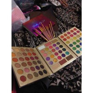 Professional 86 Colors Eyeshadow Palette with 15pcs Makeup Brushes Set